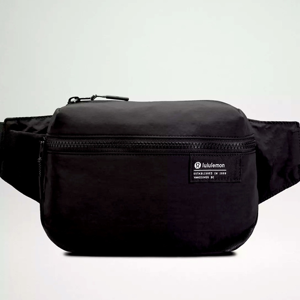 Lululemon Clean Lines Belt Bag Black